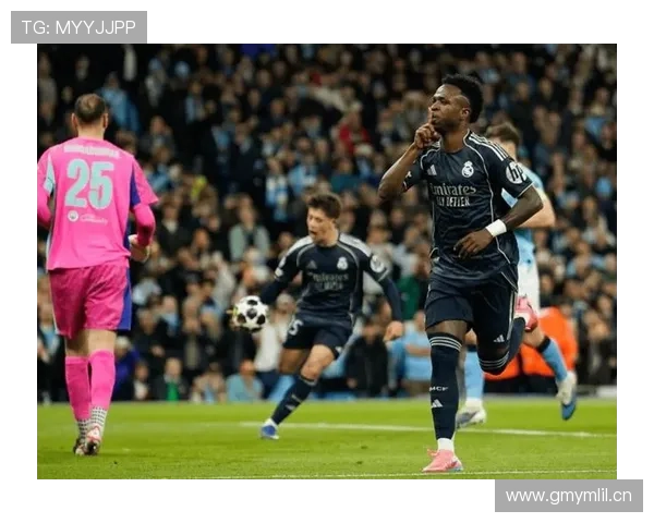 罗德里对阵皇马、拜仁等豪门的中场统治力名场面解析