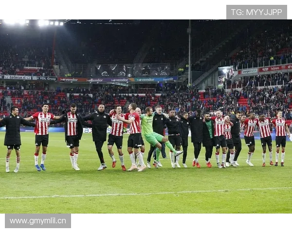 阿贾克斯关键比赛表现不佳,对联赛竞争格局形成直接影响 阿贾克斯关键比赛表现不佳,对联赛竞争格局形成直接影响