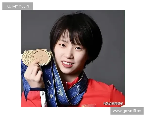 陈芋汐比赛结束脱下鞋子那一刻，谁注意到她指甲油都没掉一点？真是怪力少女吧！